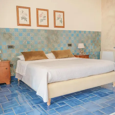 La Casa Nel Borgo Bed & Breakfast 3*