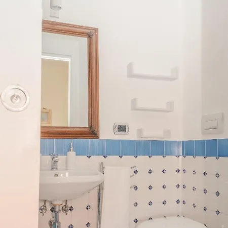La Casa Nel Borgo Bed & Breakfast 3*