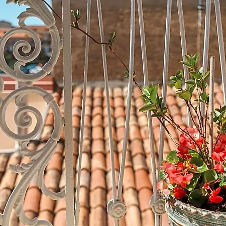 La Casa Nel Borgo Bed & Breakfast 3*